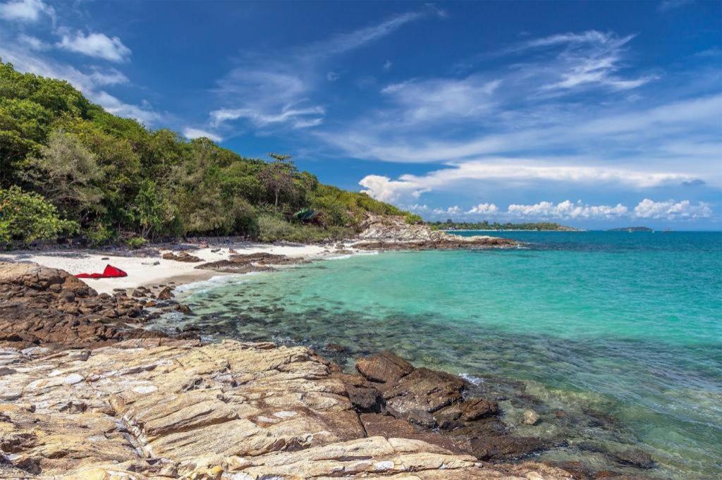 Sea Breeze Resort Koh Samet Exterior photo