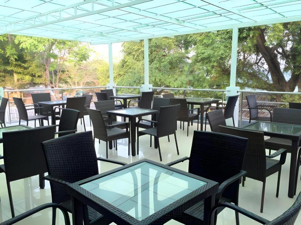 Sea Breeze Resort Koh Samet Exterior photo